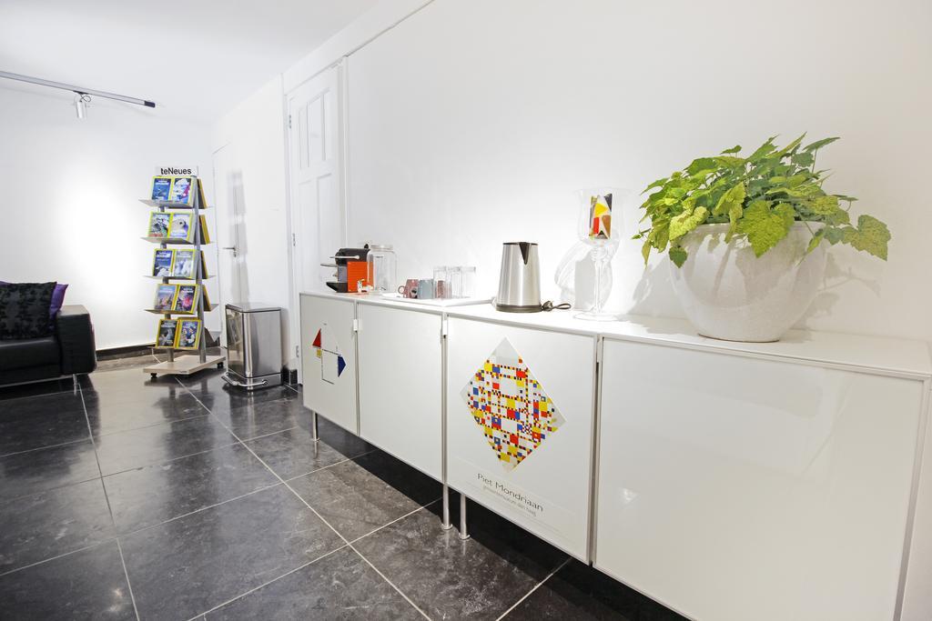 Ground Floor Canal Apartment Амстердам Екстериор снимка