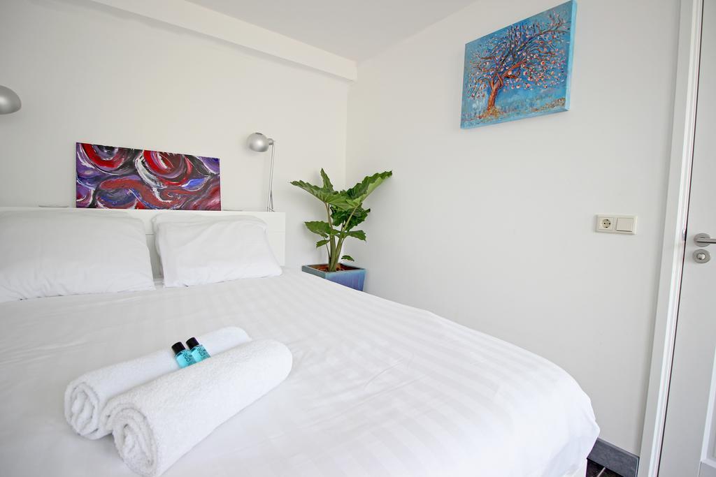 Ground Floor Canal Apartment Амстердам Екстериор снимка